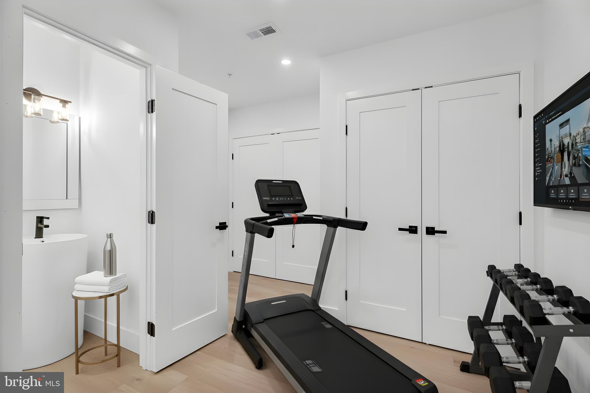 1146 N GALLOWAY STREET