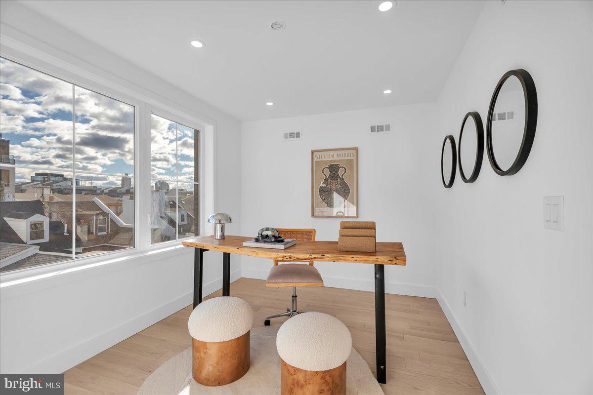 1146 N GALLOWAY STREET