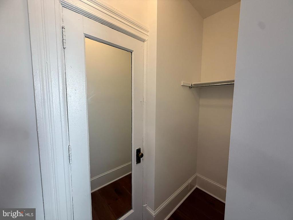 1324 LOCUST STREET 00 1209