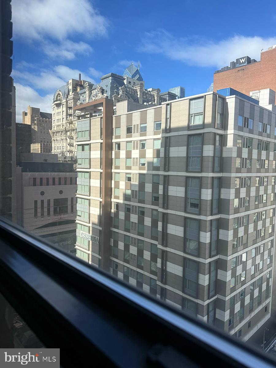 1324 LOCUST STREET 00 1209