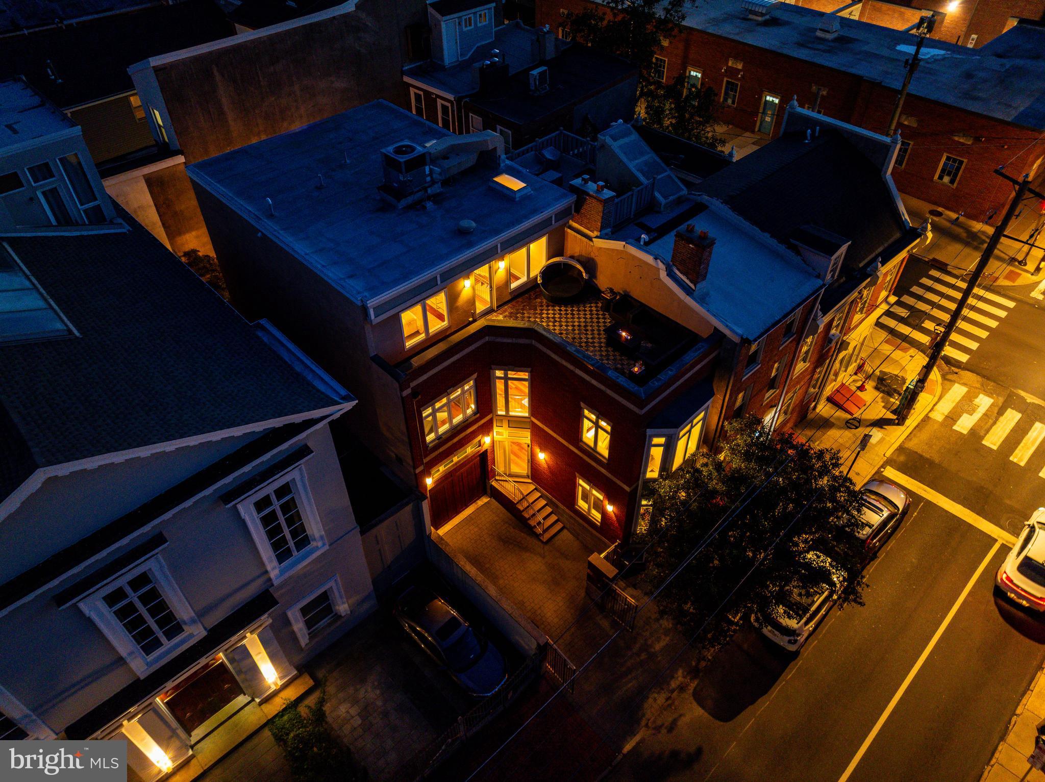 838 LOMBARD STREET 