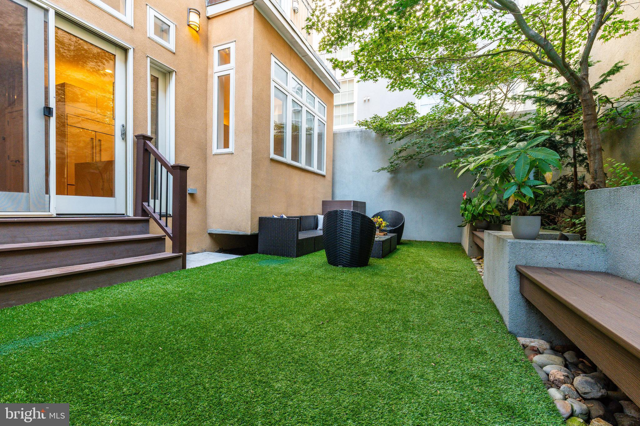 838 LOMBARD STREET 