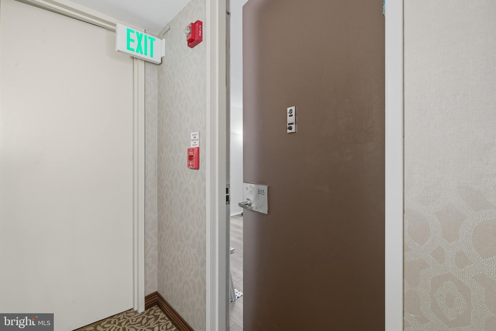 1326 SPRUCE STREET 42 805