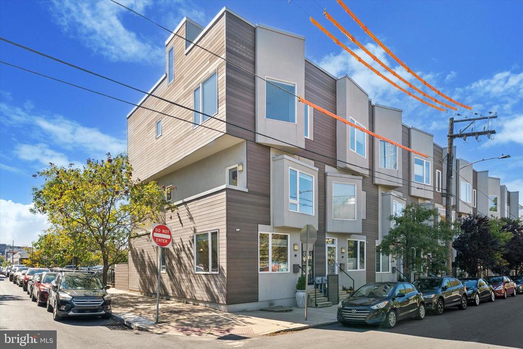 120 W OXFORD STREET