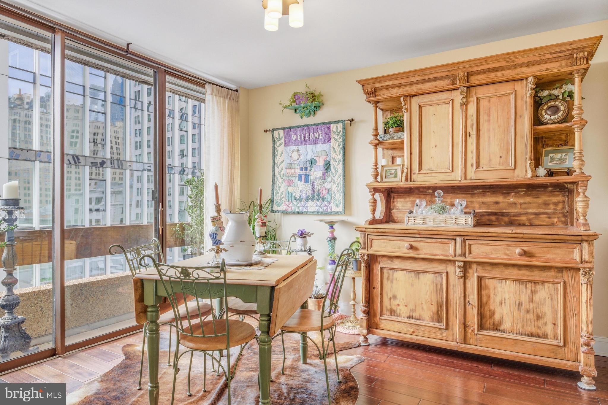 1326 SPRUCE STREET 42 808