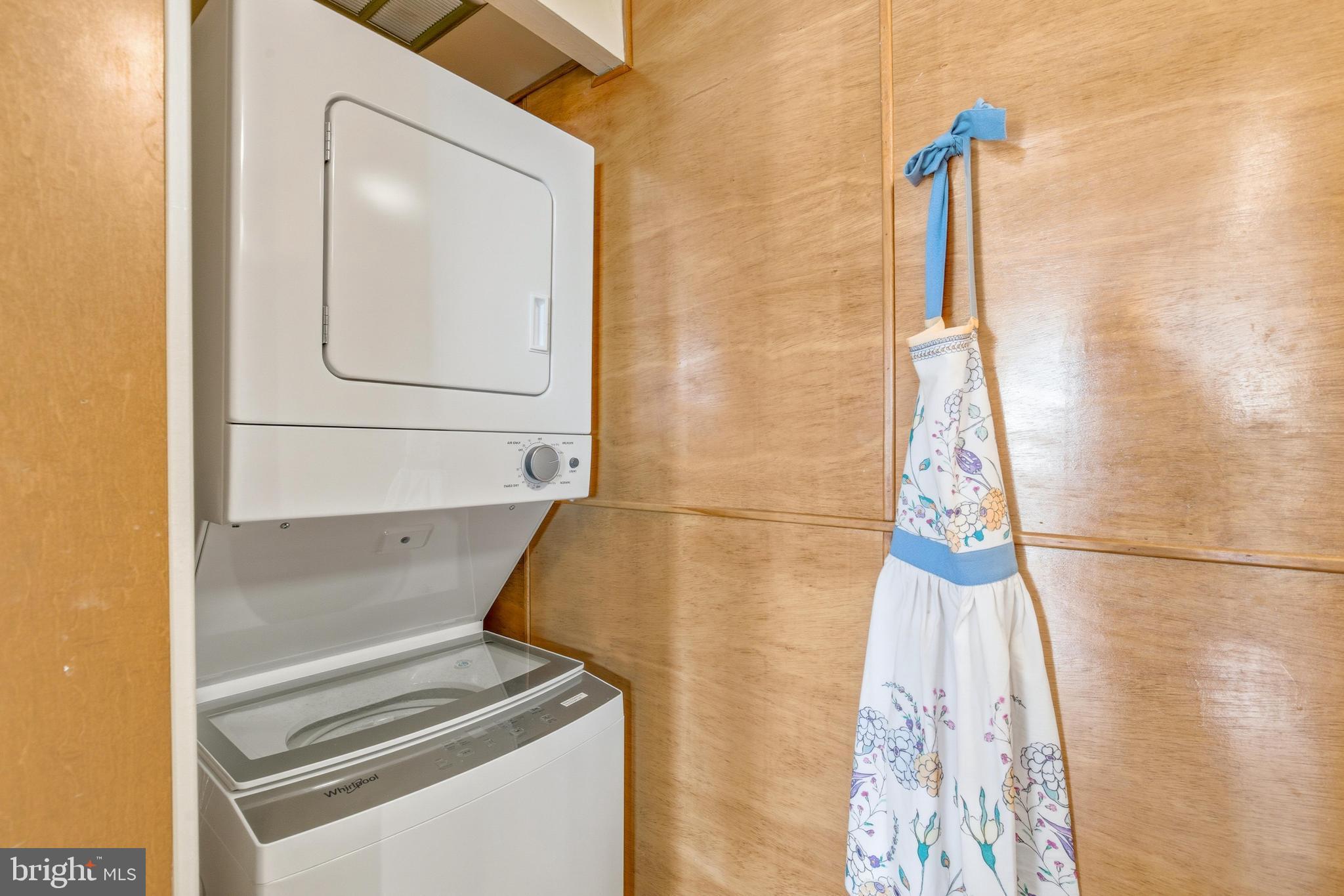 1326 SPRUCE STREET 42 808