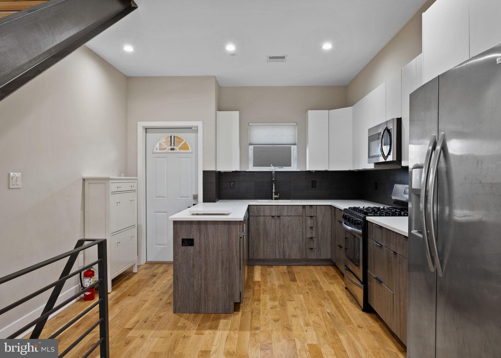 2643 ELLSWORTH STREET