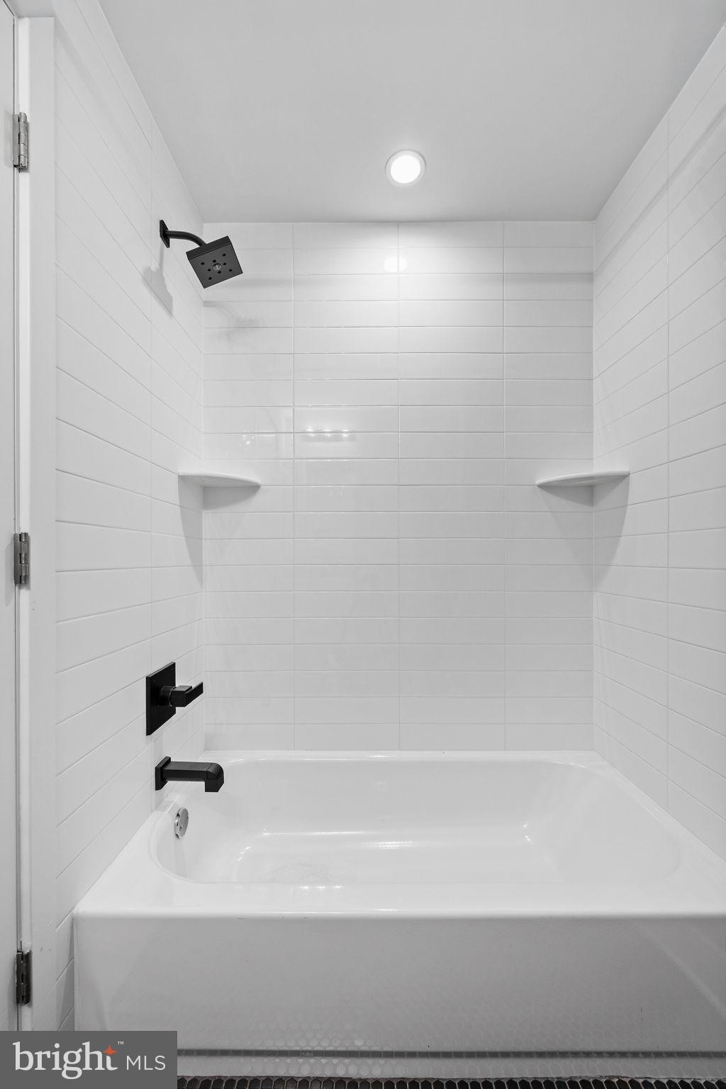 2643 ELLSWORTH STREET