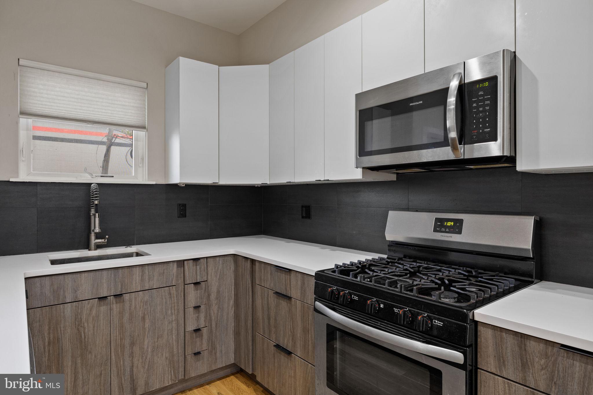 2643 ELLSWORTH STREET