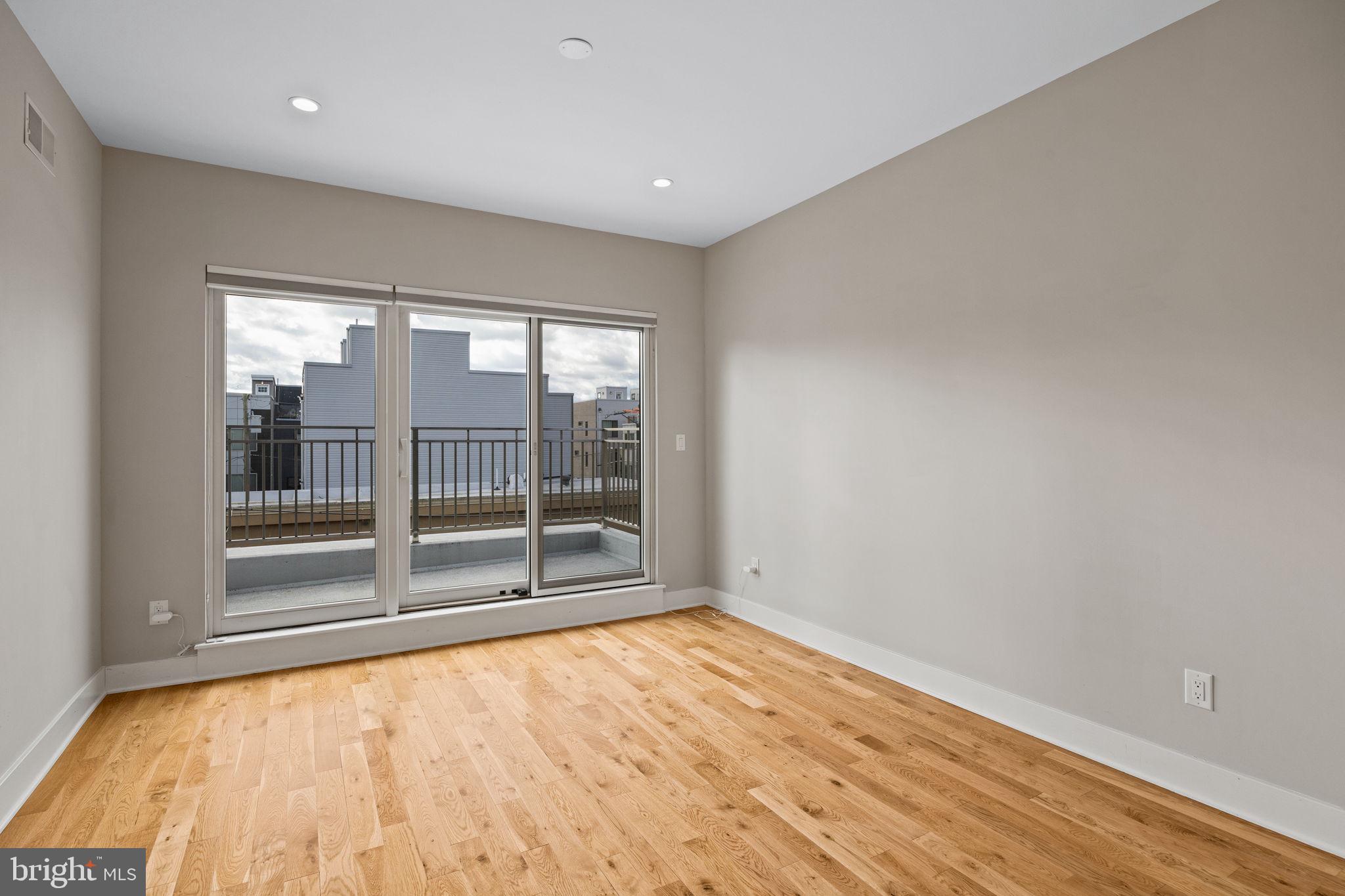 2643 ELLSWORTH STREET