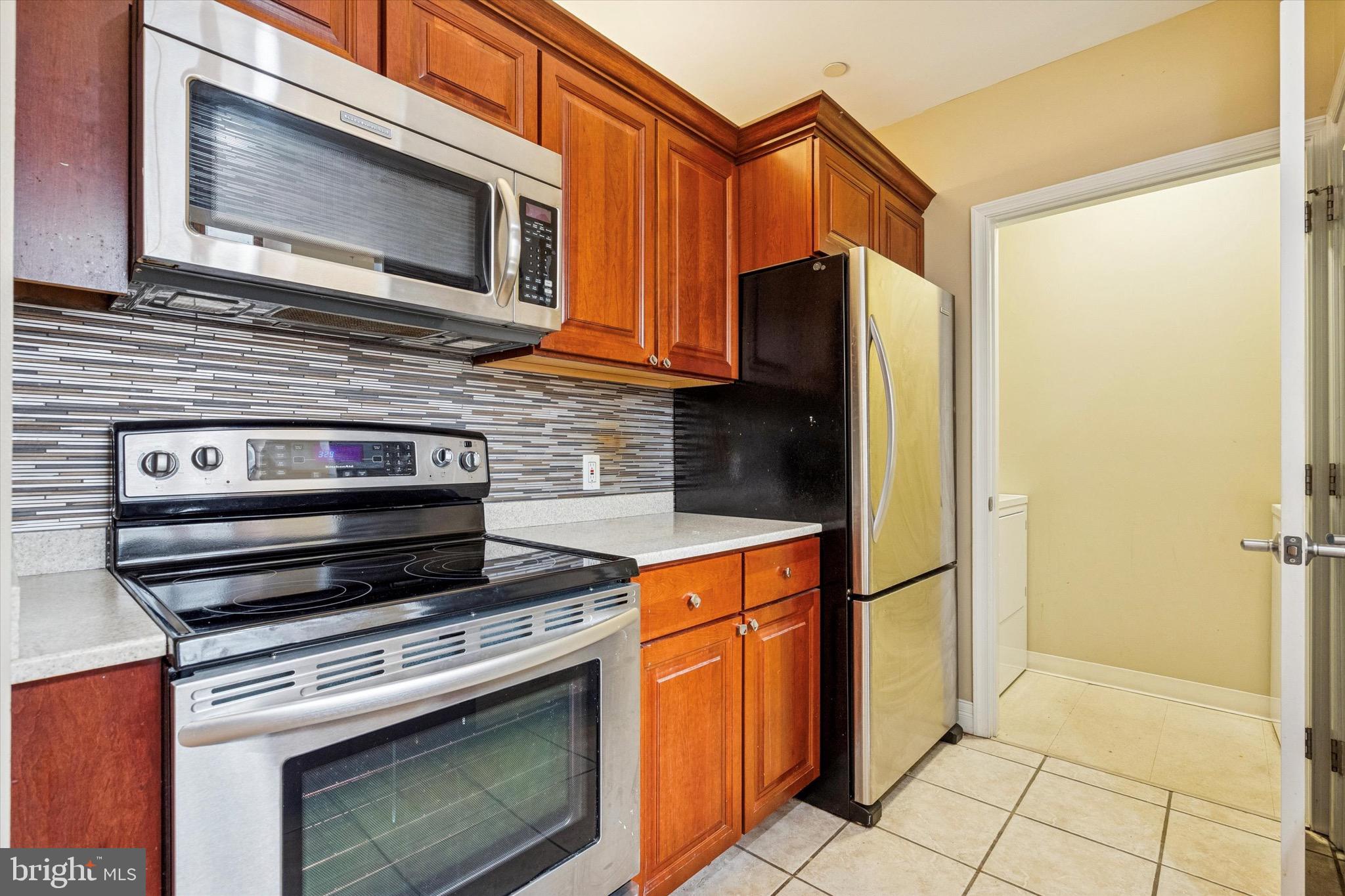 1600 ARCH STREET 2008