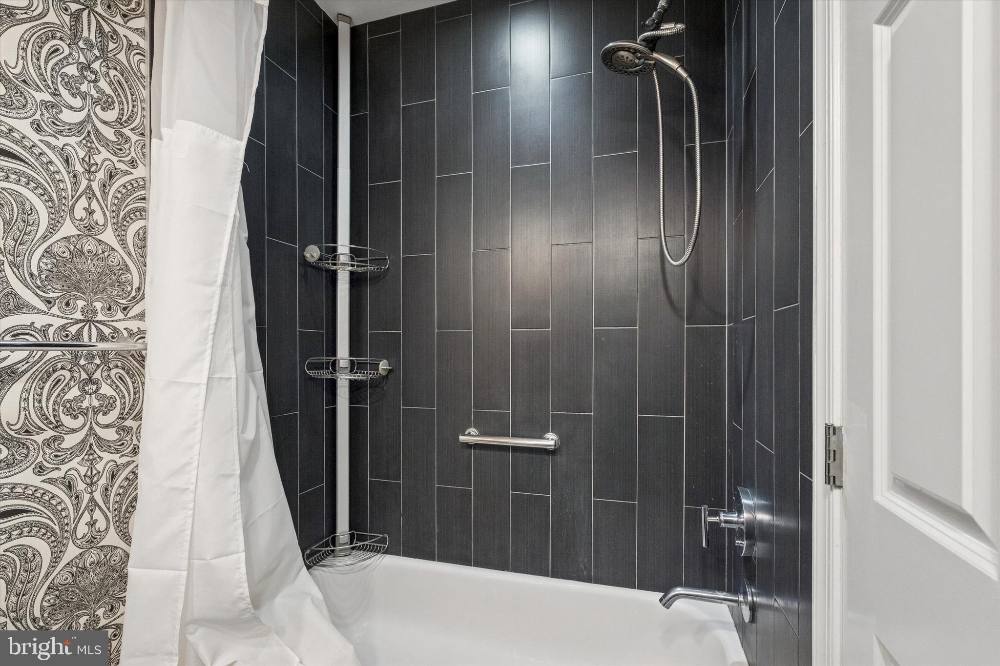 1600 ARCH STREET 2008