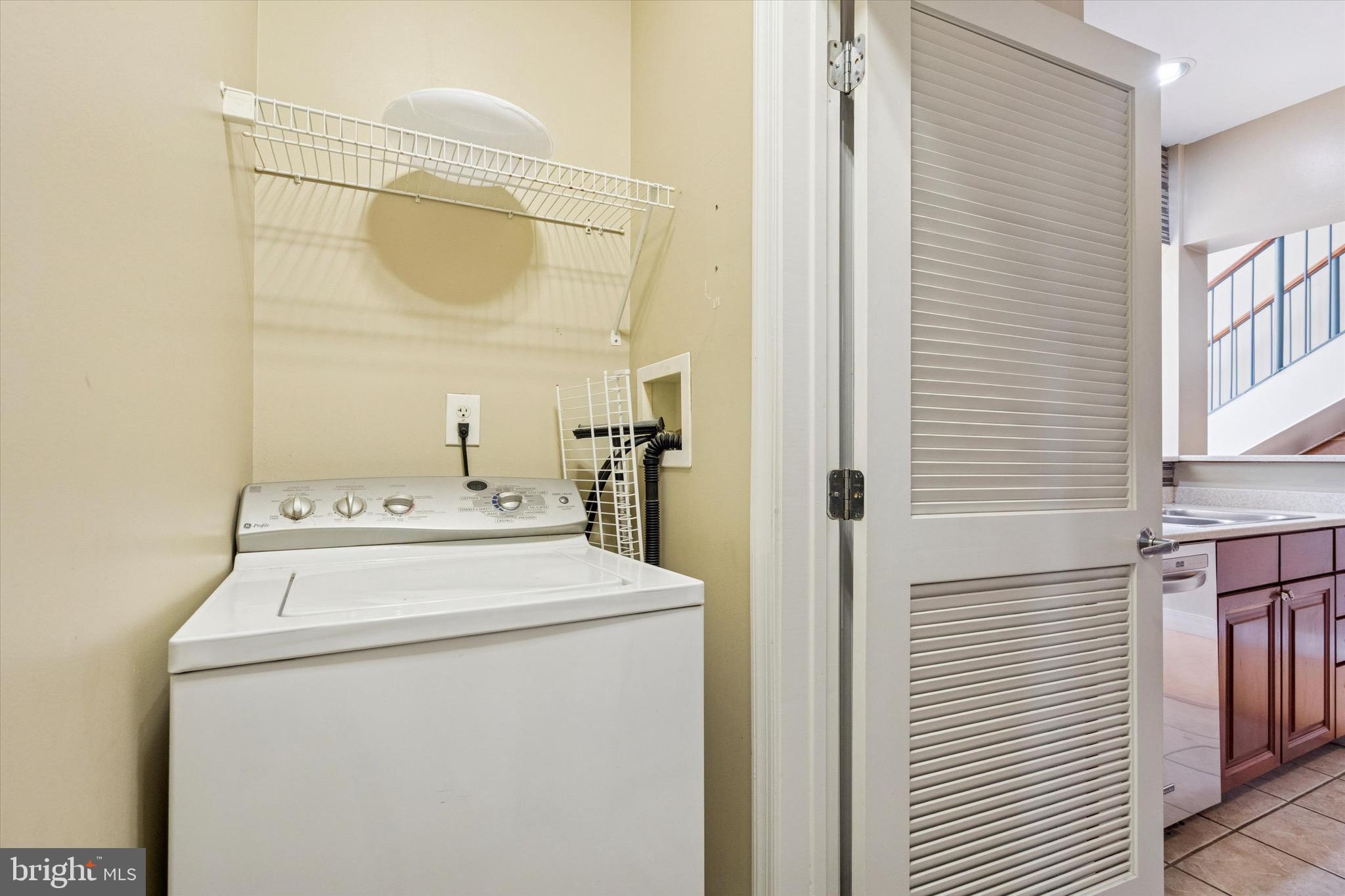 1600 ARCH STREET 2008