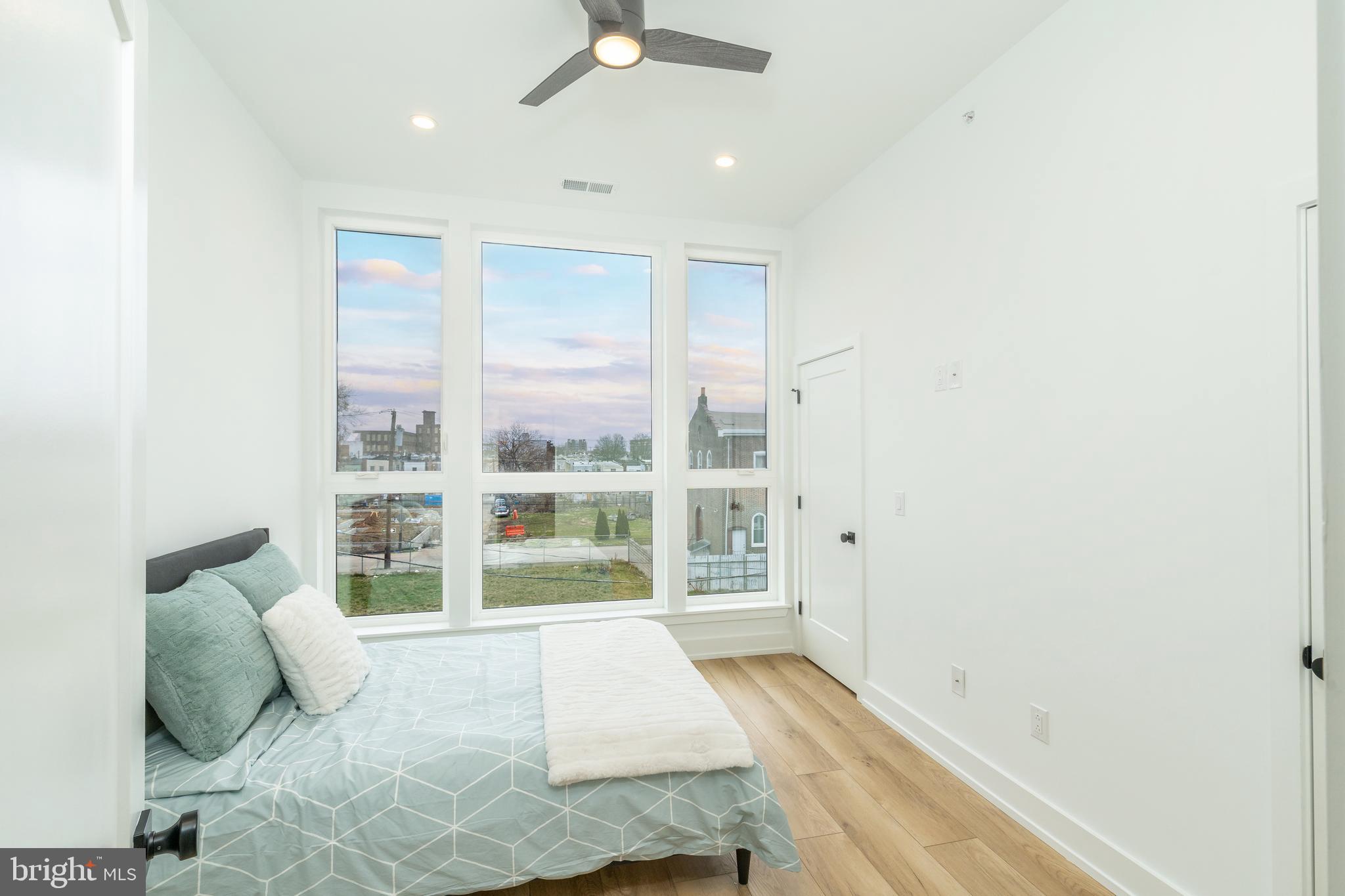 2201 E SOMERSET STREET A 22