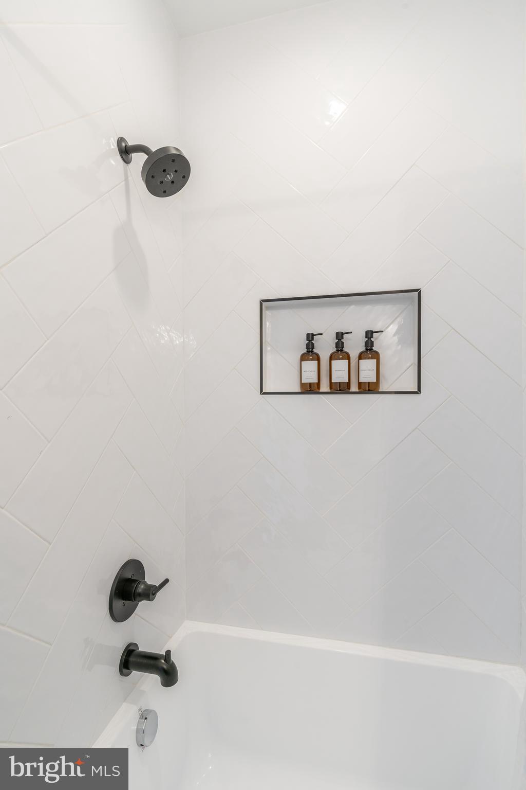 2201 E SOMERSET STREET A 22