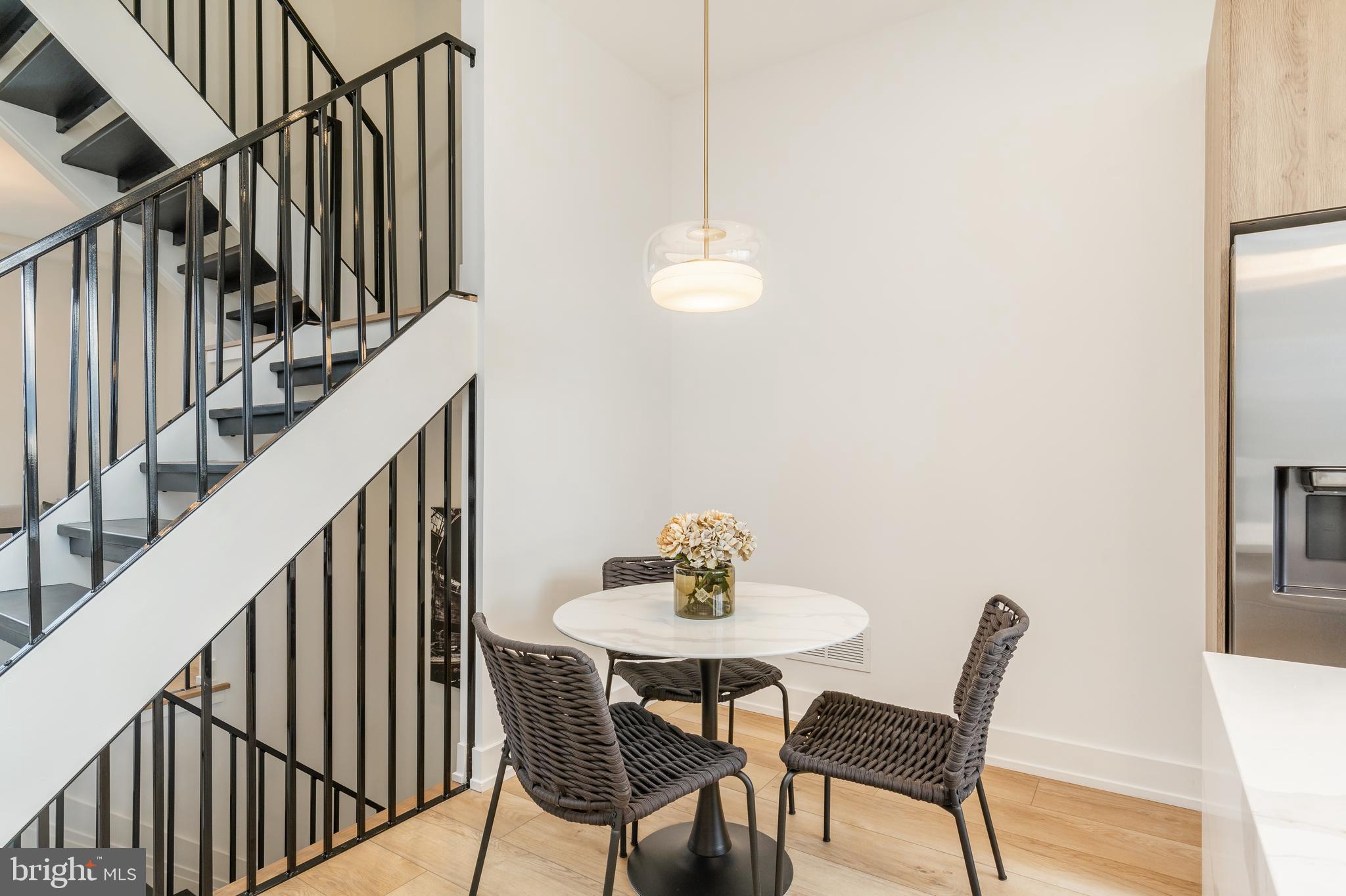 2201 E SOMERSET STREET A 22