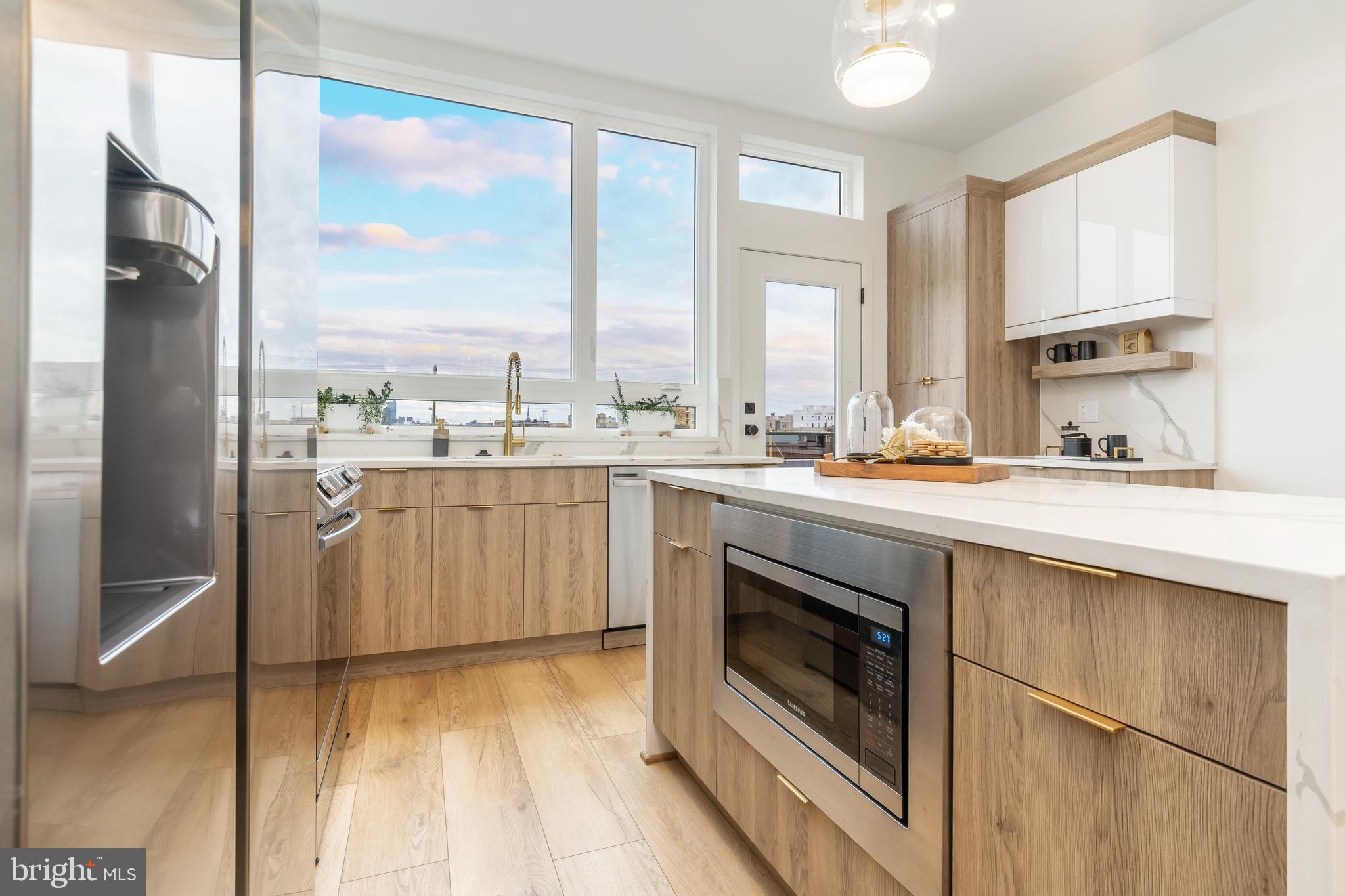 2201 E SOMERSET STREET A 22