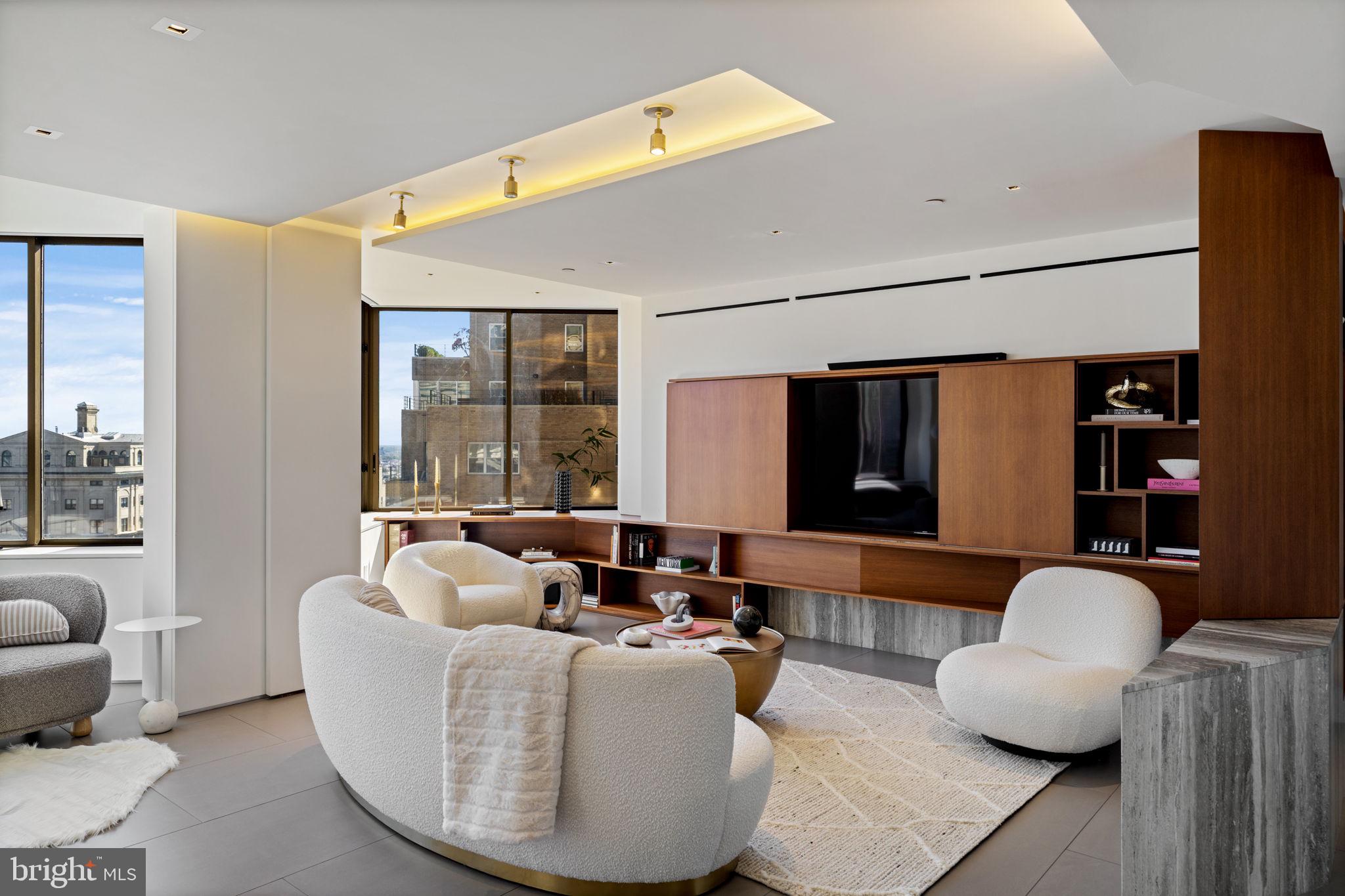 202 W RITTENHOUSE SQUARE 10 2106-2107