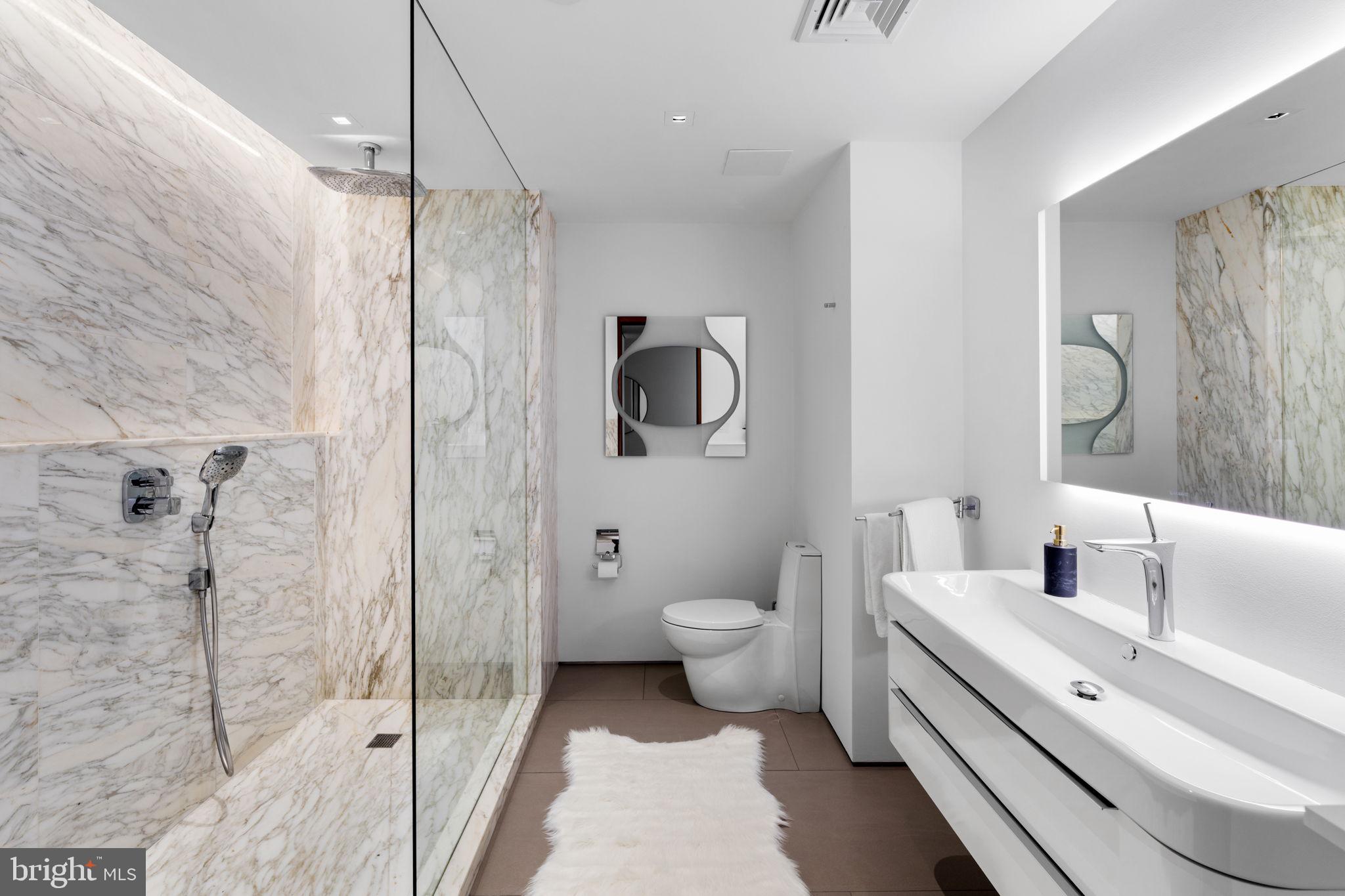 202 W RITTENHOUSE SQUARE 10 2106-2107