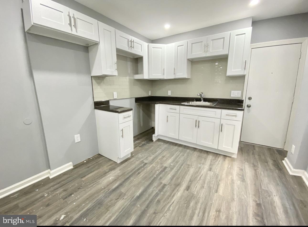 2922 W NORRIS STREET