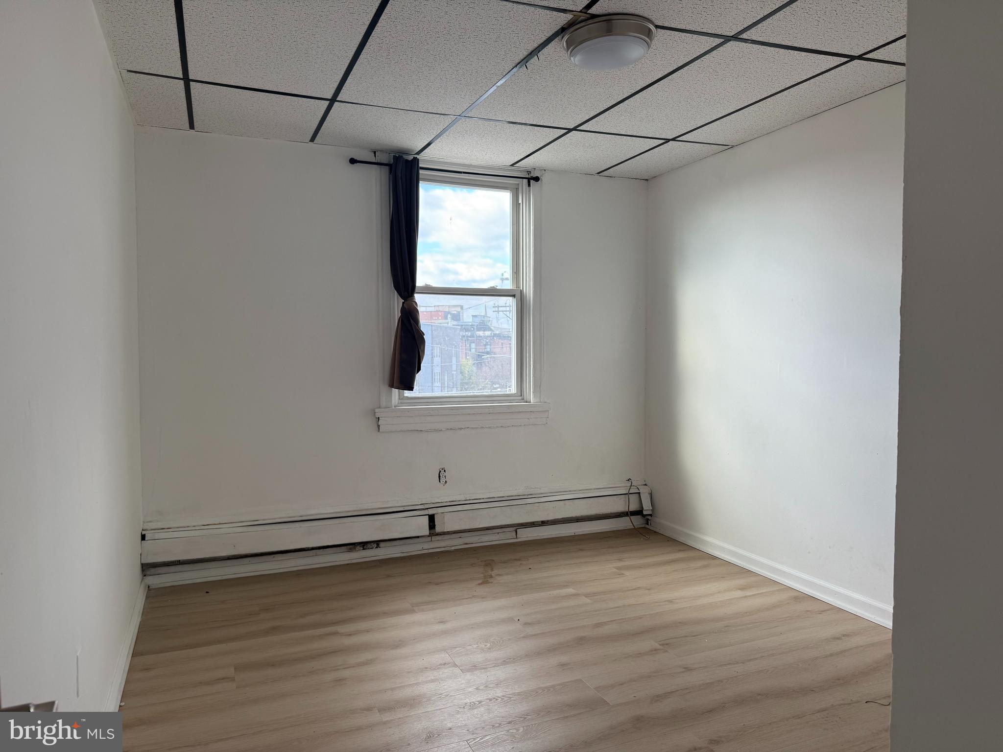 1247 SHACKAMAXON STREET 3