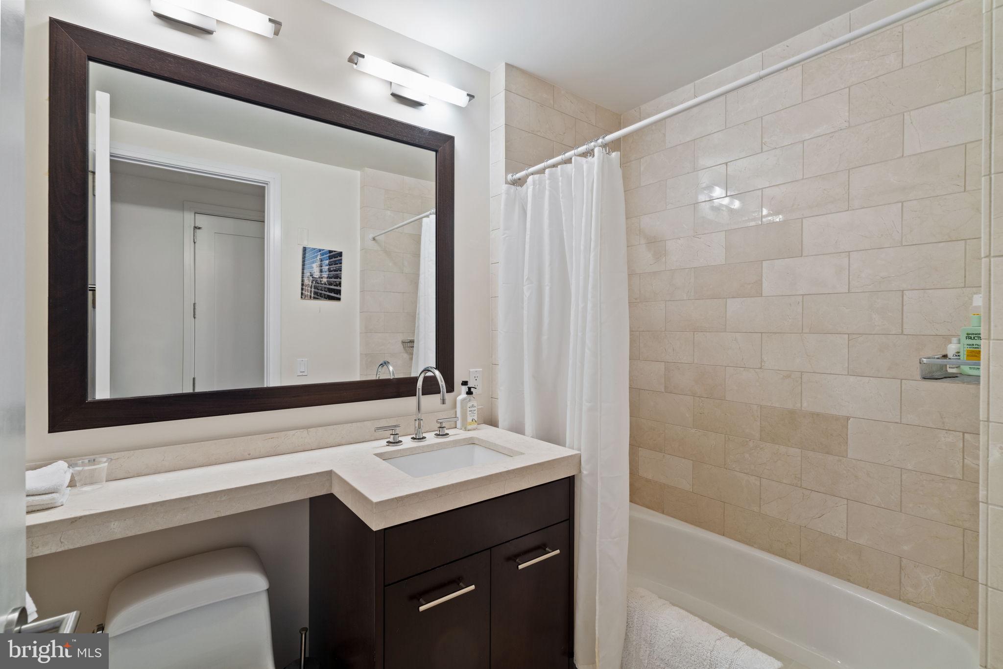 1414 S PENN SQUARE 14FG