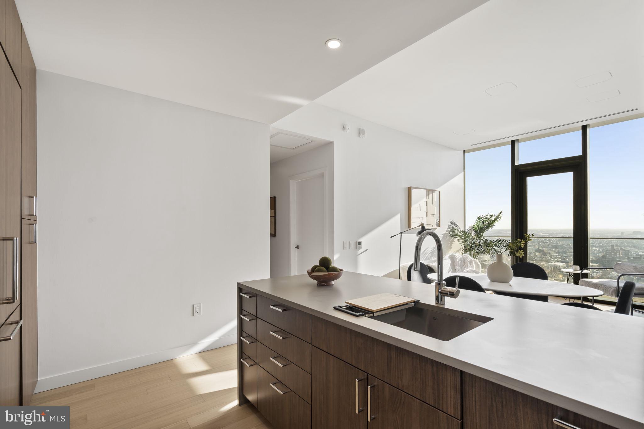 210 S 12TH STREET PH1B