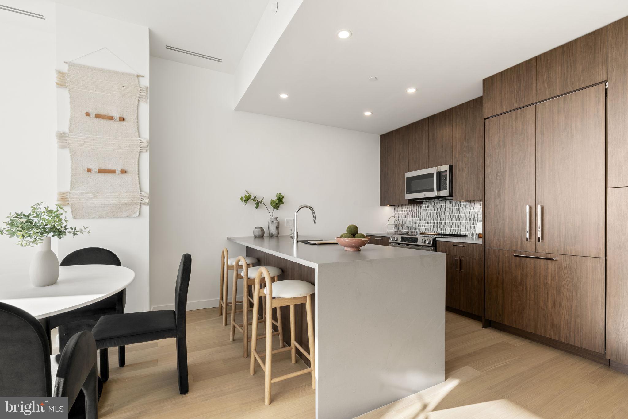 210 S 12TH STREET PH1B