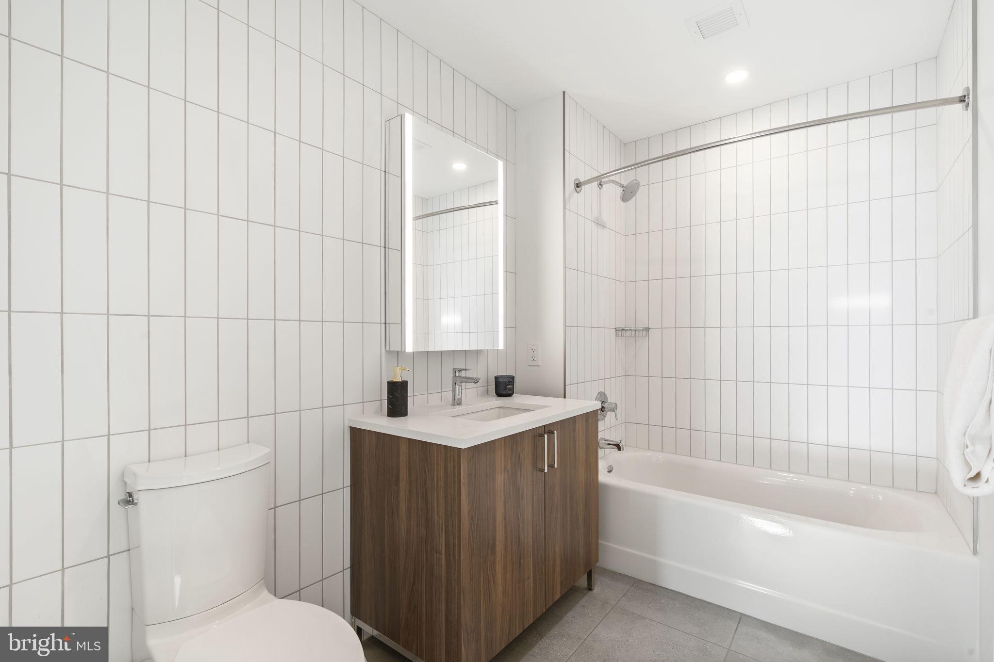 210 S 12TH STREET PH1B