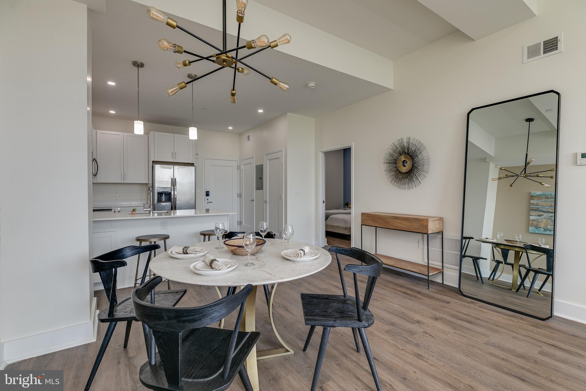 150 S INDEPENDENCE MALL W 1011