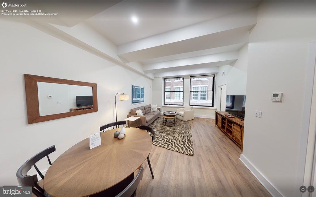 150 S INDEPENDENCE MALL W 1011