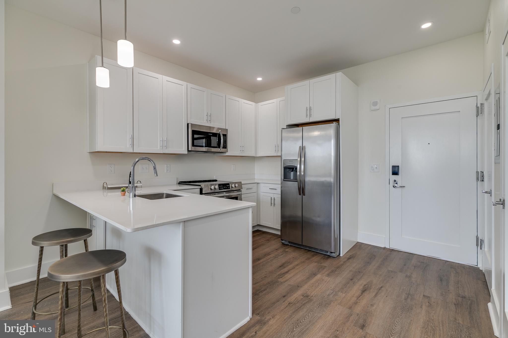 150 S INDEPENDENCE MALL W 1011