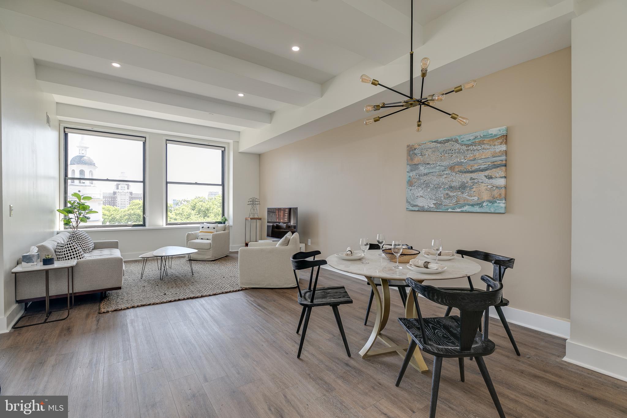 150 S INDEPENDENCE MALL W 1011