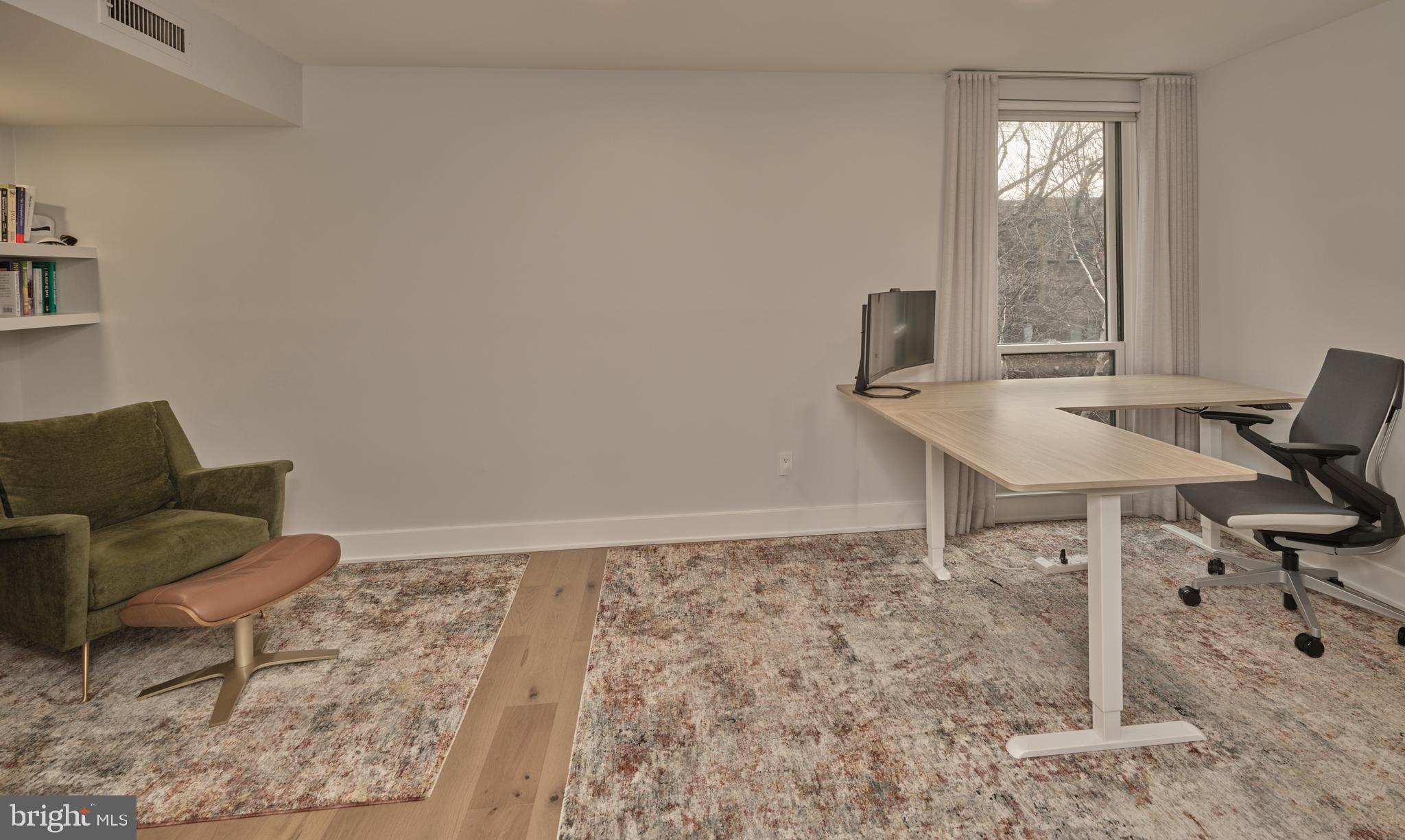 18 SAINT JAMES COURT 6