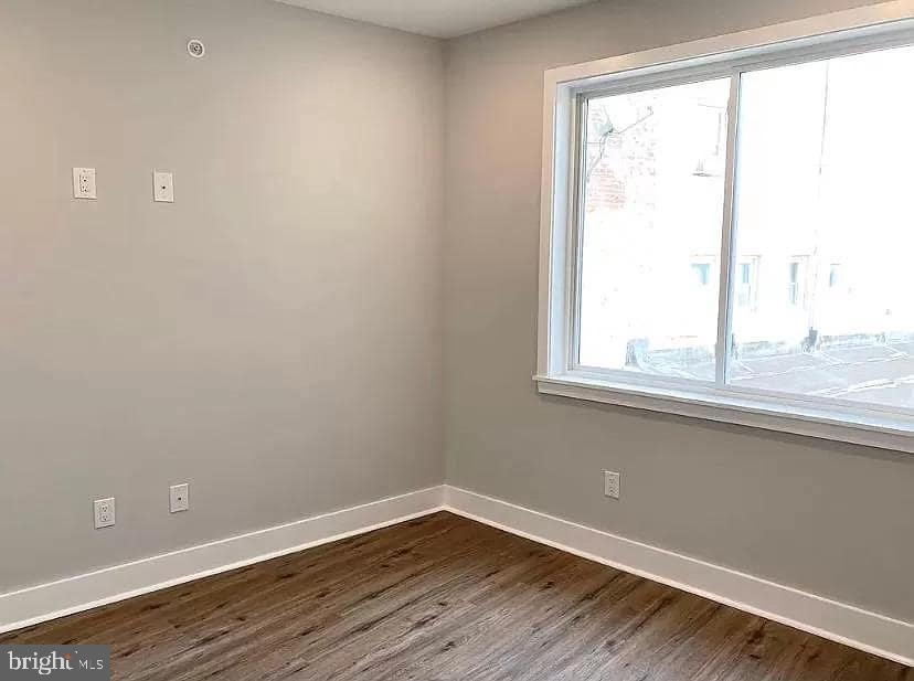 2425 FRANKFORD AVENUE 3