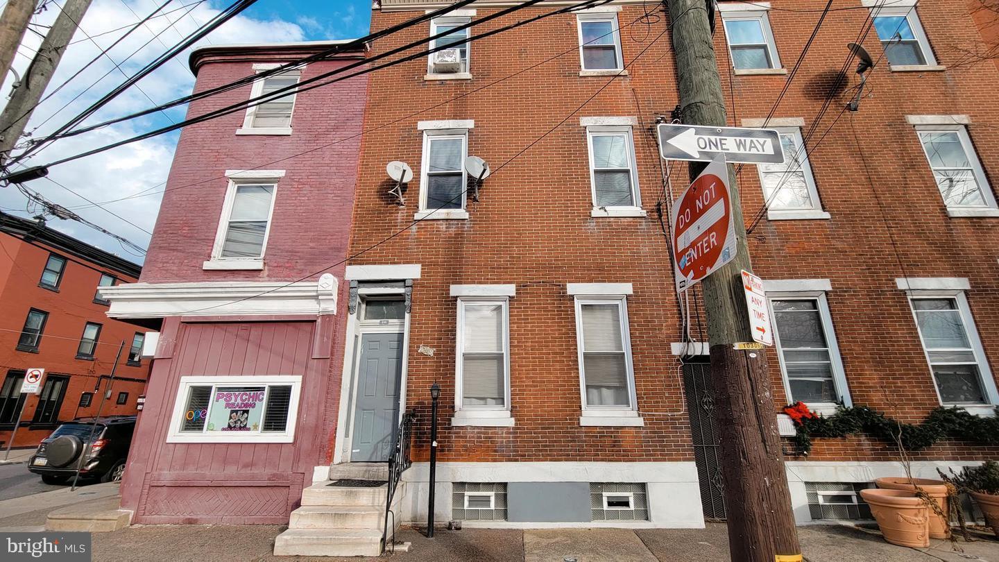 1249 SHACKAMAXON STREET 1F