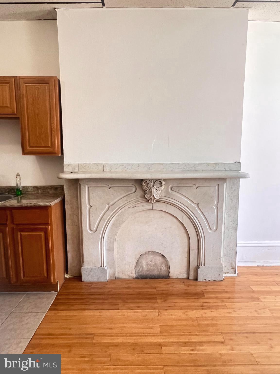 1249 SHACKAMAXON STREET 1F