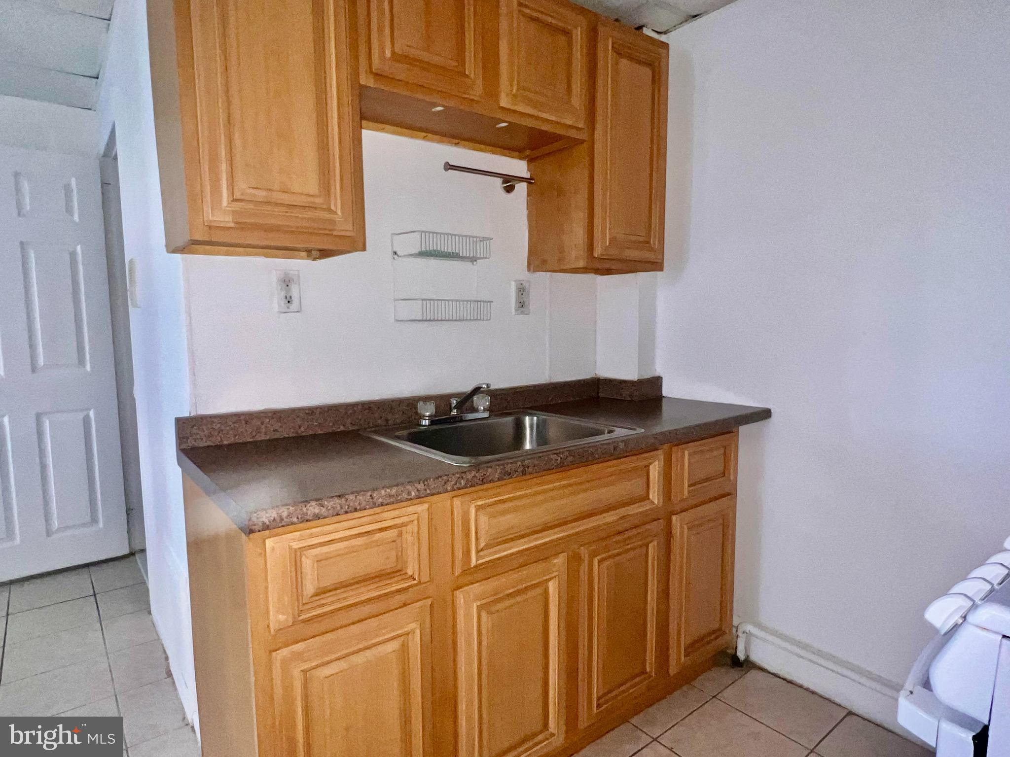 1247 SHACKAMAXON STREET 2R