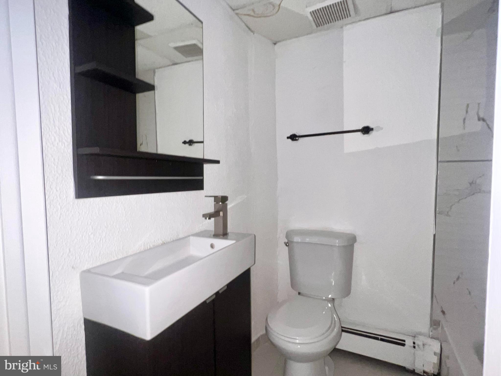 1247 SHACKAMAXON STREET 2R