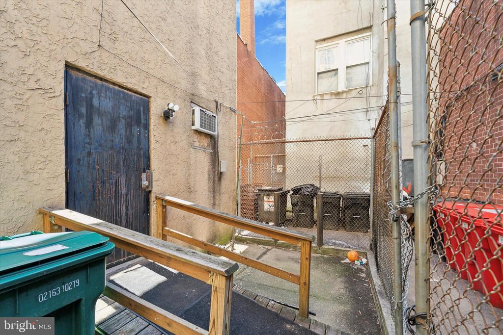 42 S 19TH STREET