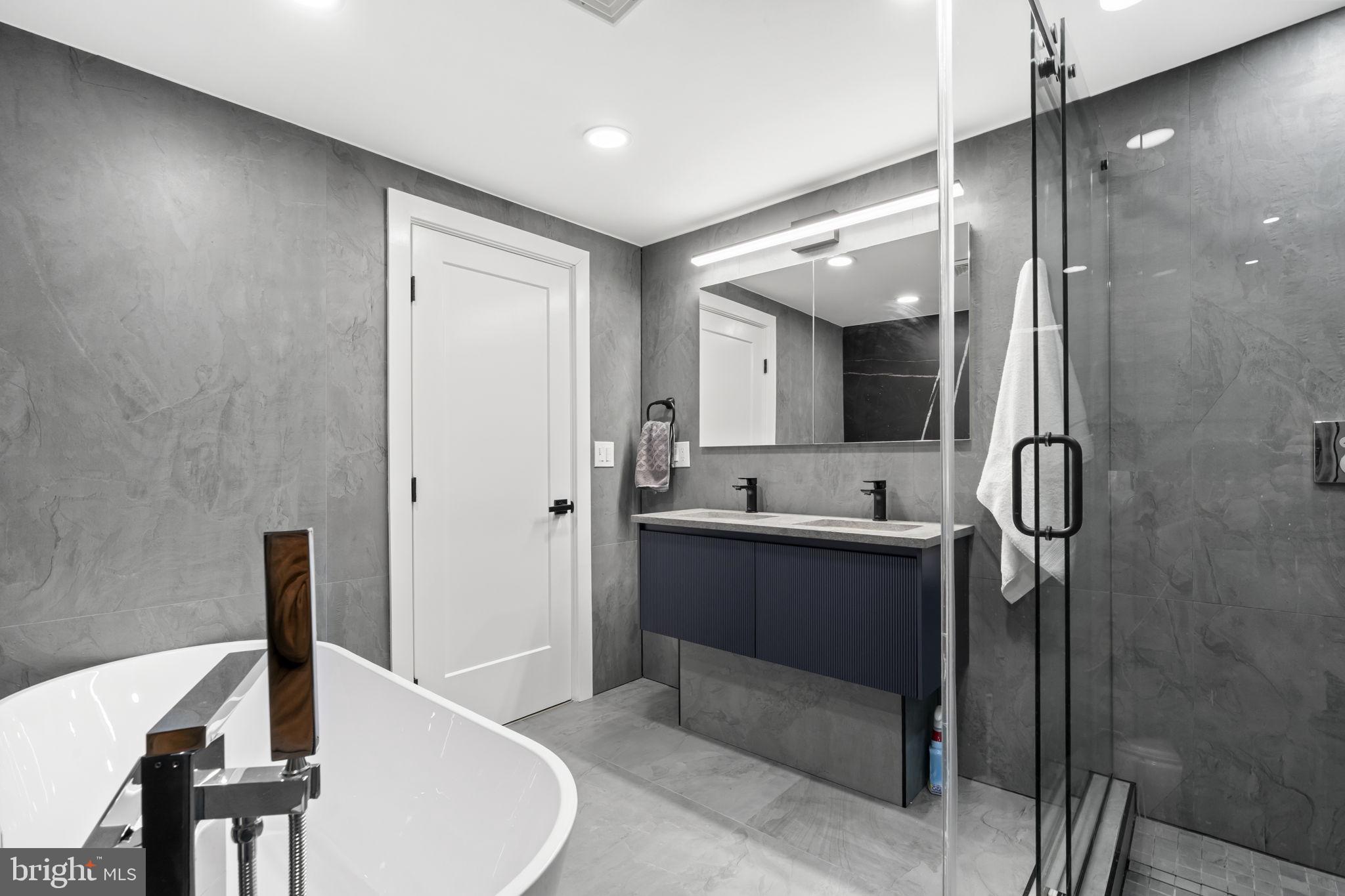 311 WHARTON STREET B