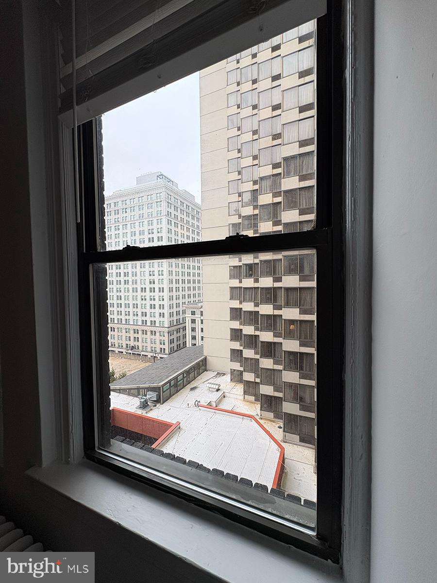 1324 LOCUST STREET 00 1017