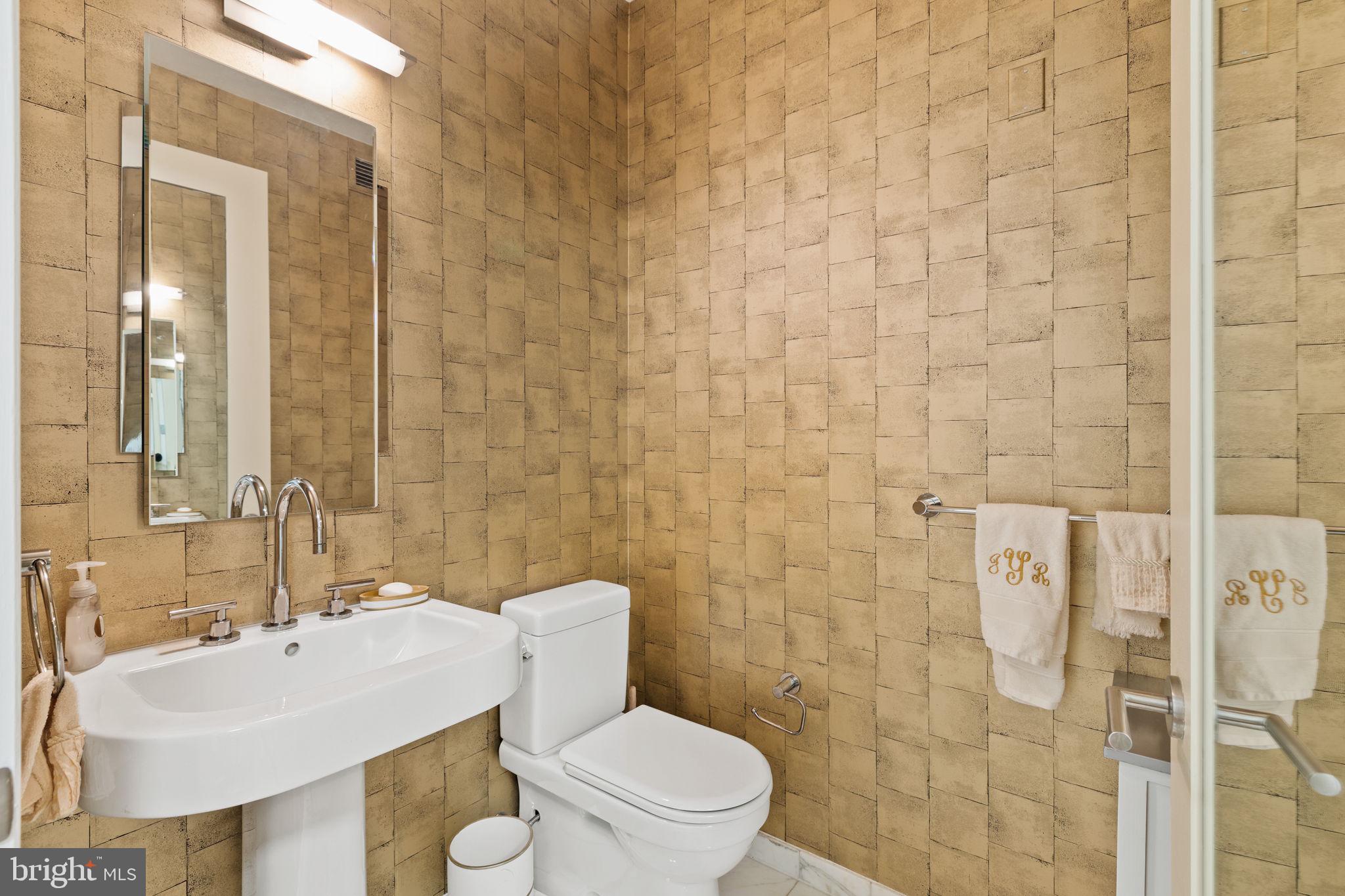 1414 S PENN SQUARE 6H