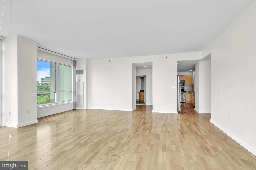 901 N PENN STREET P302