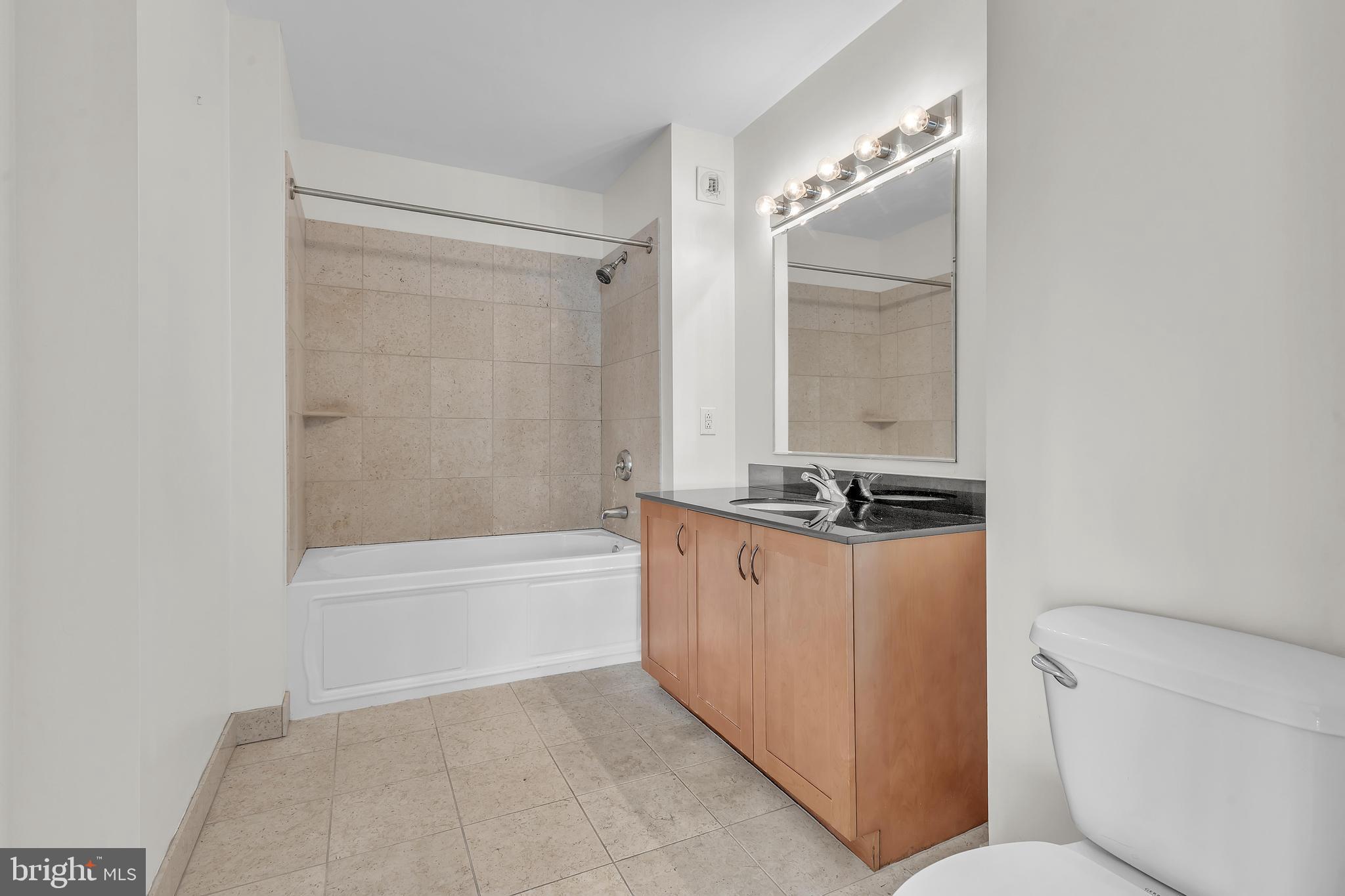 901 N PENN STREET P302