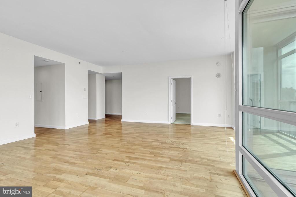901 N PENN STREET P302