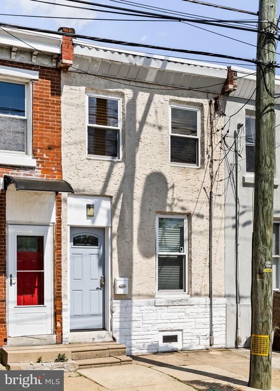 2175 E HAGERT STREET
