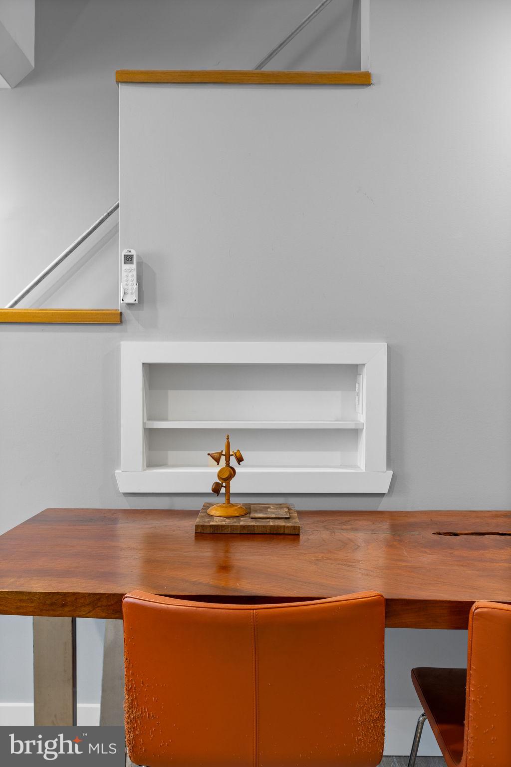 2175 E HAGERT STREET