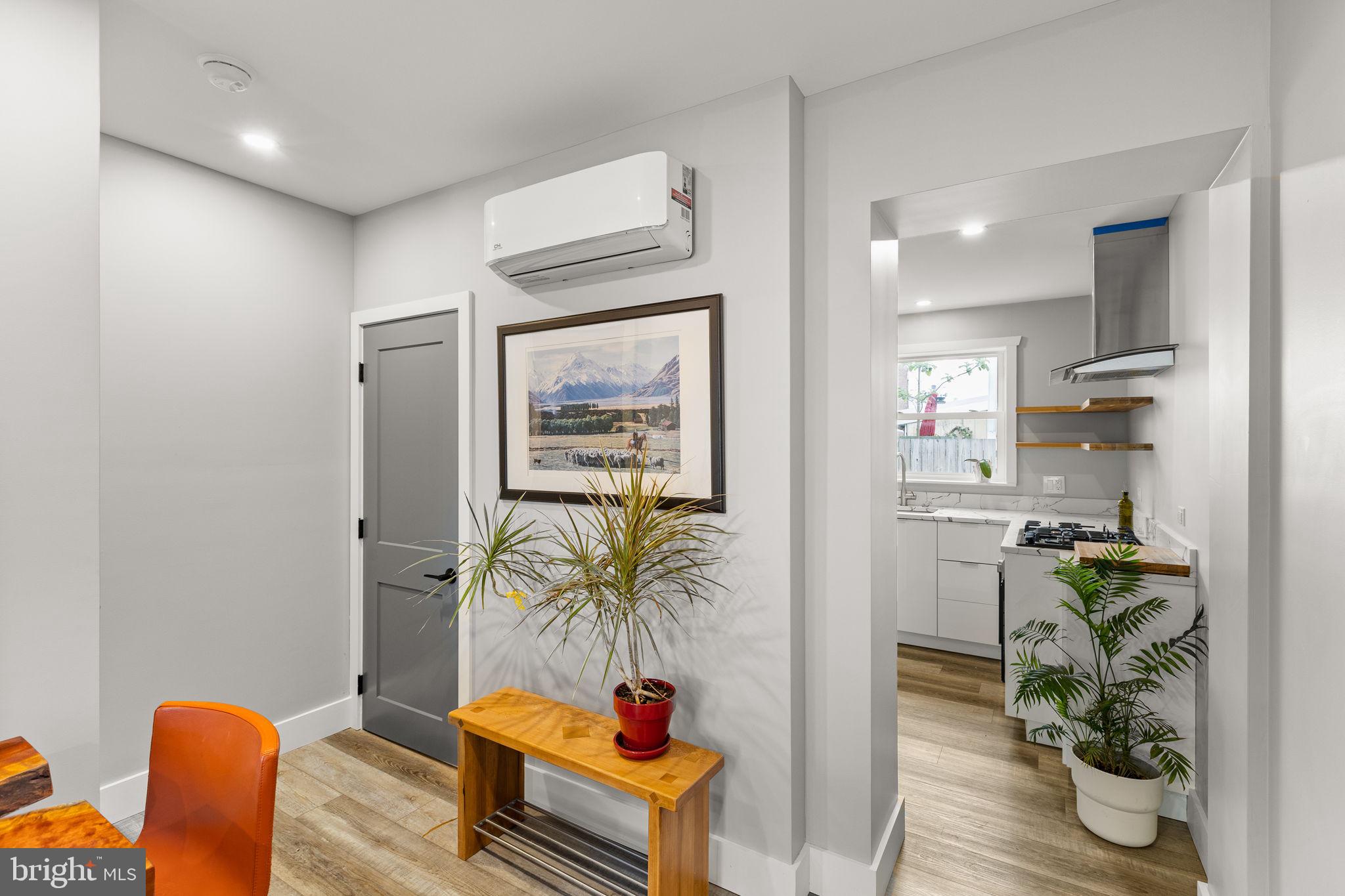 2175 E HAGERT STREET