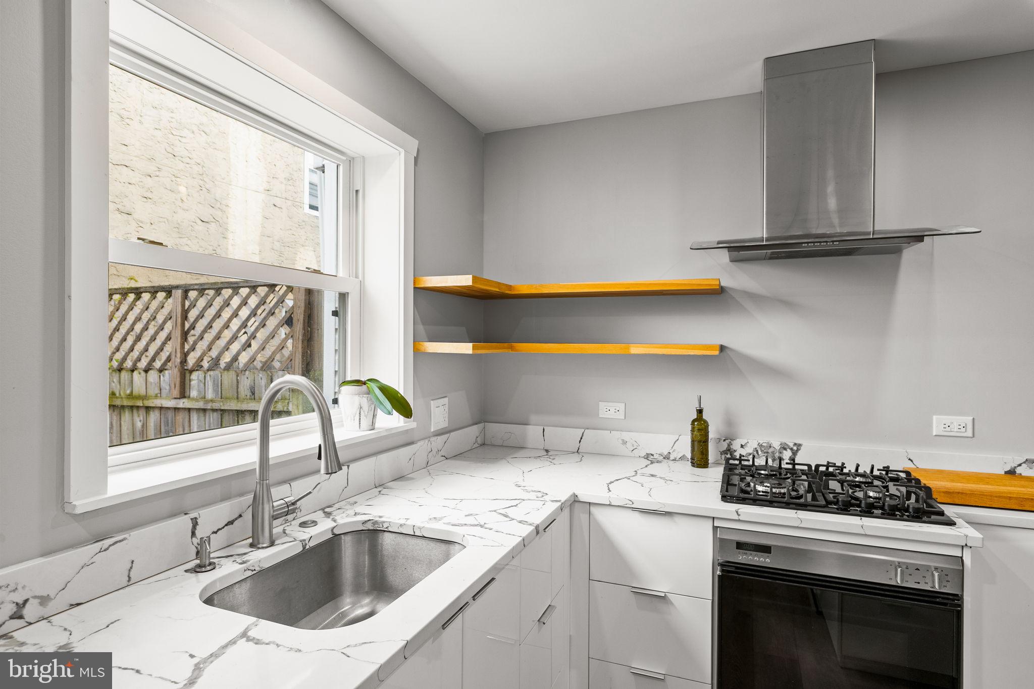 2175 E HAGERT STREET